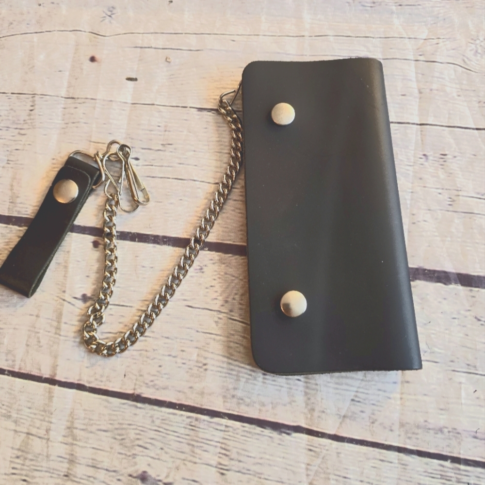 MADE IN USA SPLIT LEATHER MEN'S BLACK WALLET WITH CHAIN